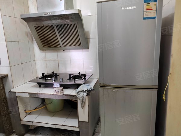 重庆江北南桥寺中德阳光花城南桥寺轻轨出口 近永辉总部 家具家电齐全