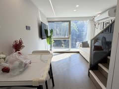 临海江南江南大道两室一厅 自住装修 价格还能谈出租房源真实图片