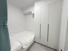 六盘水钟山新世纪广场德坞单身公寓出租电梯房室内干净，可以提供床上用品出租房源真实图片