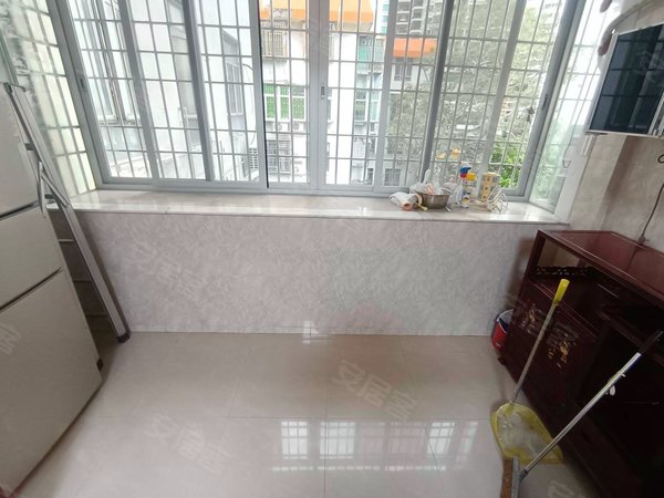 深圳罗湖东门翠华花园翠华花园,三房二厅,精装出租出租房源真实图片