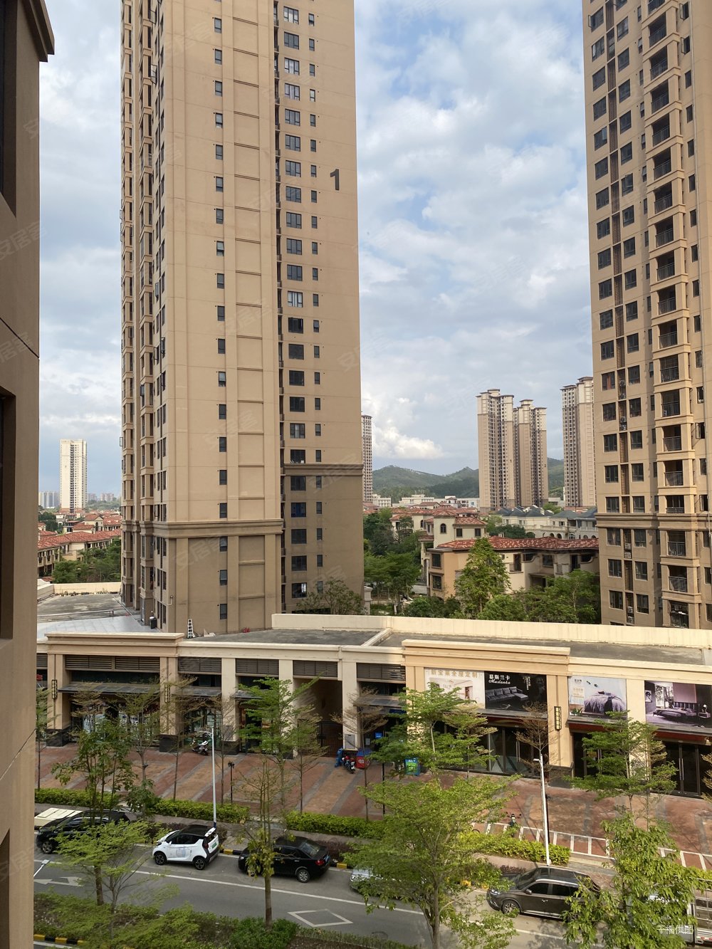 惠州房产网>惠州二手房>博罗二手房>罗阳二手房>佳兆业东江新城>1000