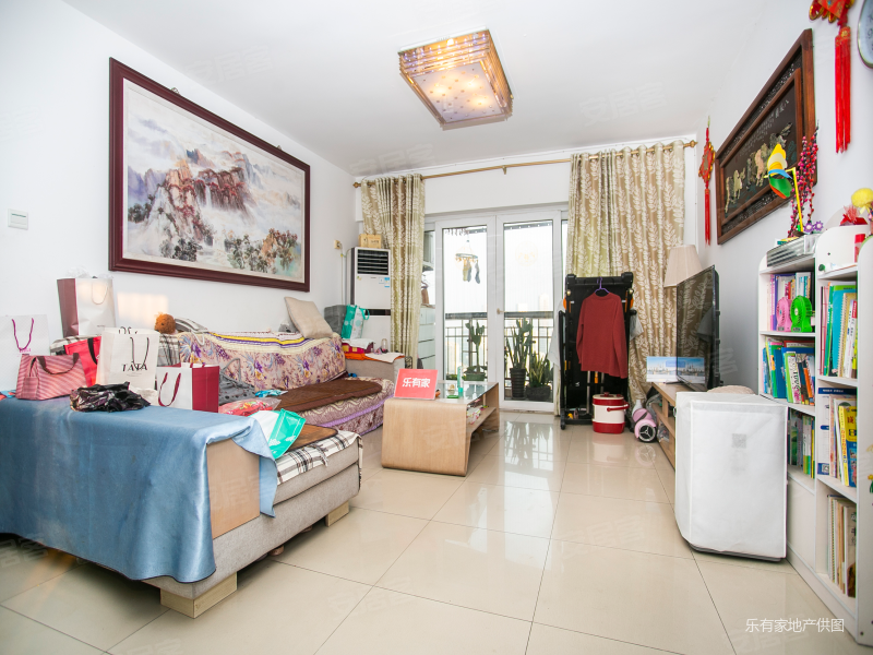 南山地铁口,来福士商圈,保  格,总价的,还可以刀