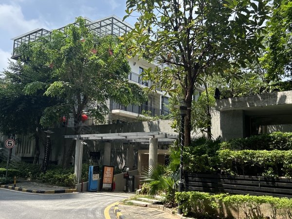 深圳龙岗横岗中海大山地(北区)急租 14号线地铁口3房拎包入住,也可以