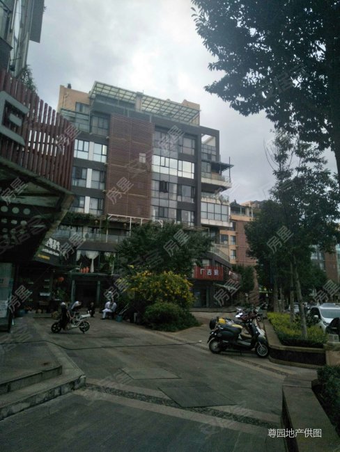 滇池卫城尚层 近地铁 超低密度 中间楼层 小三房 商品住宅