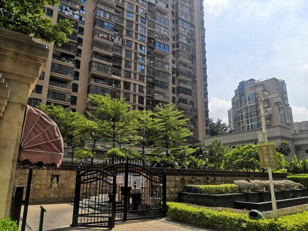 泉州丰泽丰泽街伟润帝景伟润帝景,大润发,富临新天地,东湖公园.