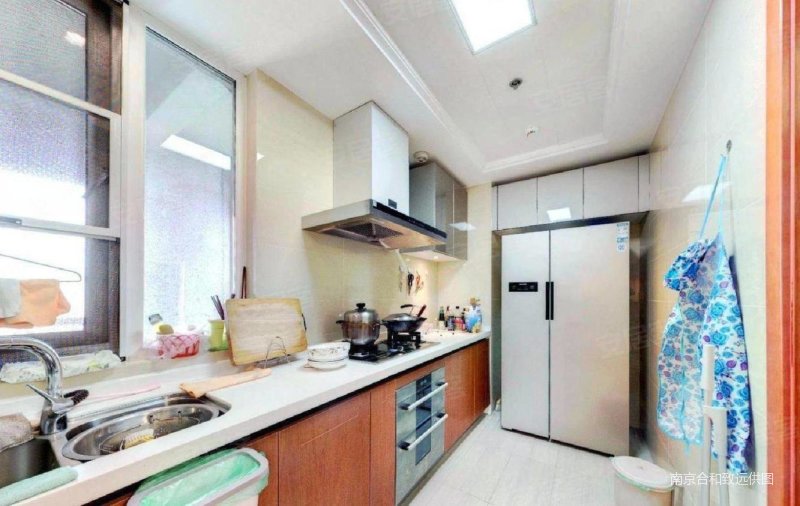 景枫凤凰台 高楼层视野好 近地铁 双卫格局 医疗配套成熟