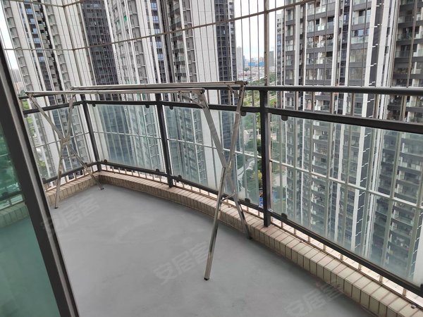 深圳宝安沙井景城花园新桥景城花园 精装五房 空房出租 大户型 租金