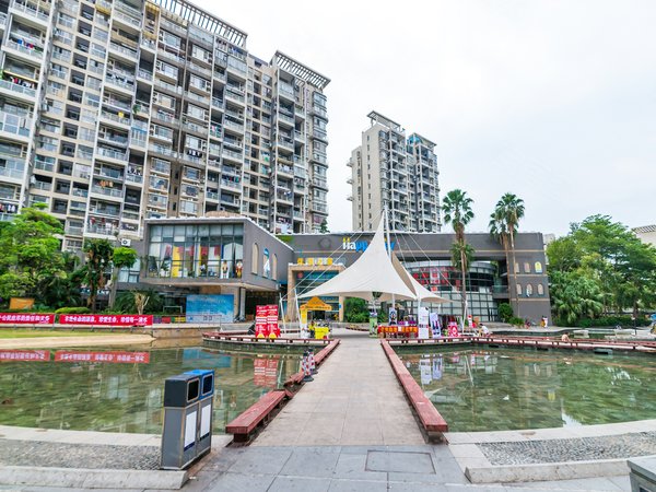 深圳宝安坪洲碧海富通城一期正南看小区,降价急租!占地近十万平小区!