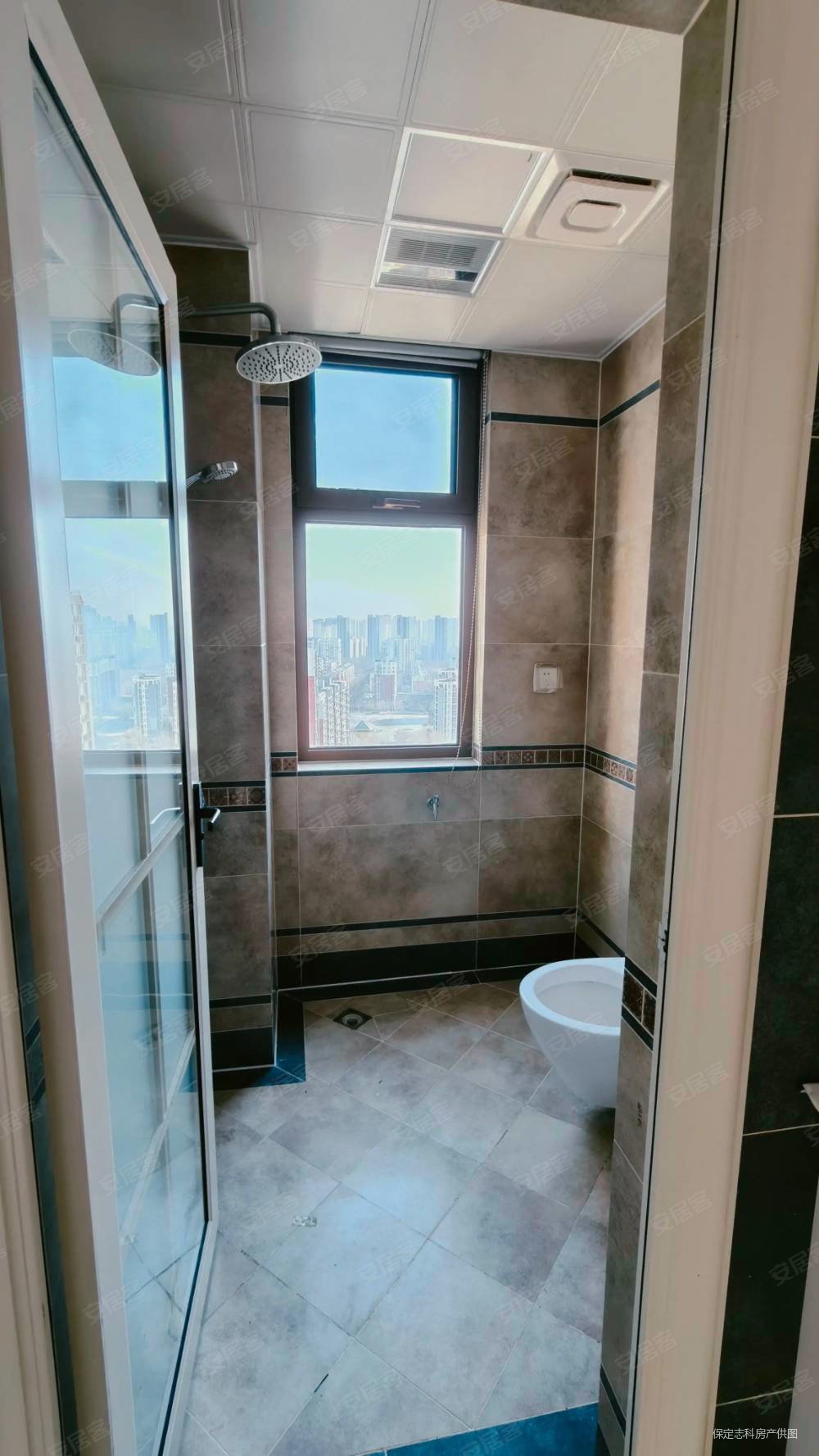 卓正丽景蓝湾(C区)3室2厅2卫146㎡南北158万