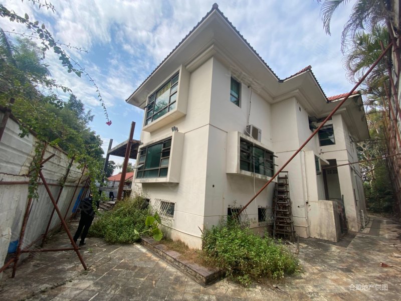 独栋大花园别墅,麓湖名轩二手房,2800万,6室3厅,4卫,427平米-广州安居