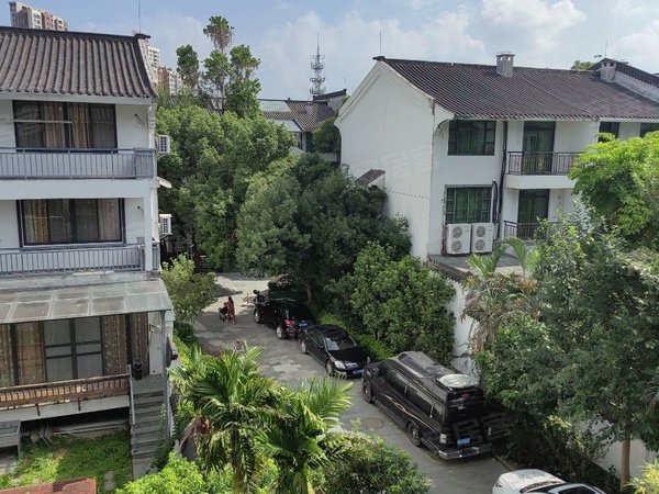 福州闽侯上街福禄坊(别墅)大学城永嘉地铁口,使用400多平米,电商,办公