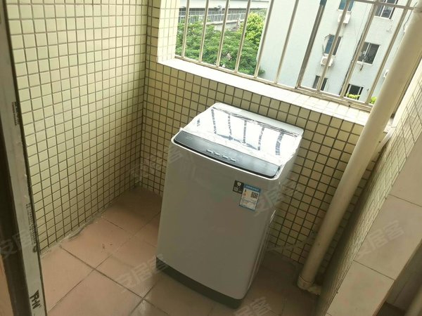 【多图】塘下涌一村新区,宝安周边租房,塘下涌电梯房,隔断式一房,南北
