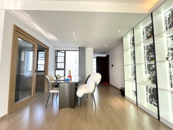 南昌西湖云飞路中粮建发祥云悦府次新小区 中粮建发祥云悦府 豪华装修三房拎包入住大悦城地铁口出租房源真实图片