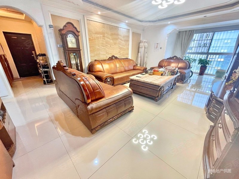 丽星景园4室2厅2卫173.8㎡南北184万