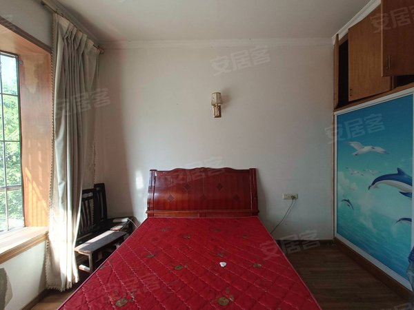 重庆渝北龙溪丽景雅苑大龙山轻轨站旁 丽景雅苑 电梯三房 精装住家