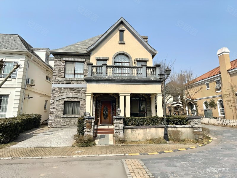 天使湾4室2厅3卫250.98㎡南2000万