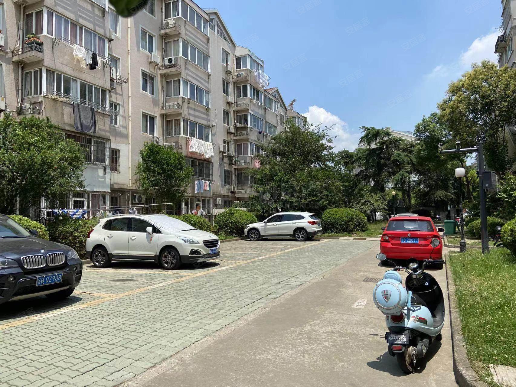 月秀花园建筑路溪南公馆精装修三室二厅地铁6号线