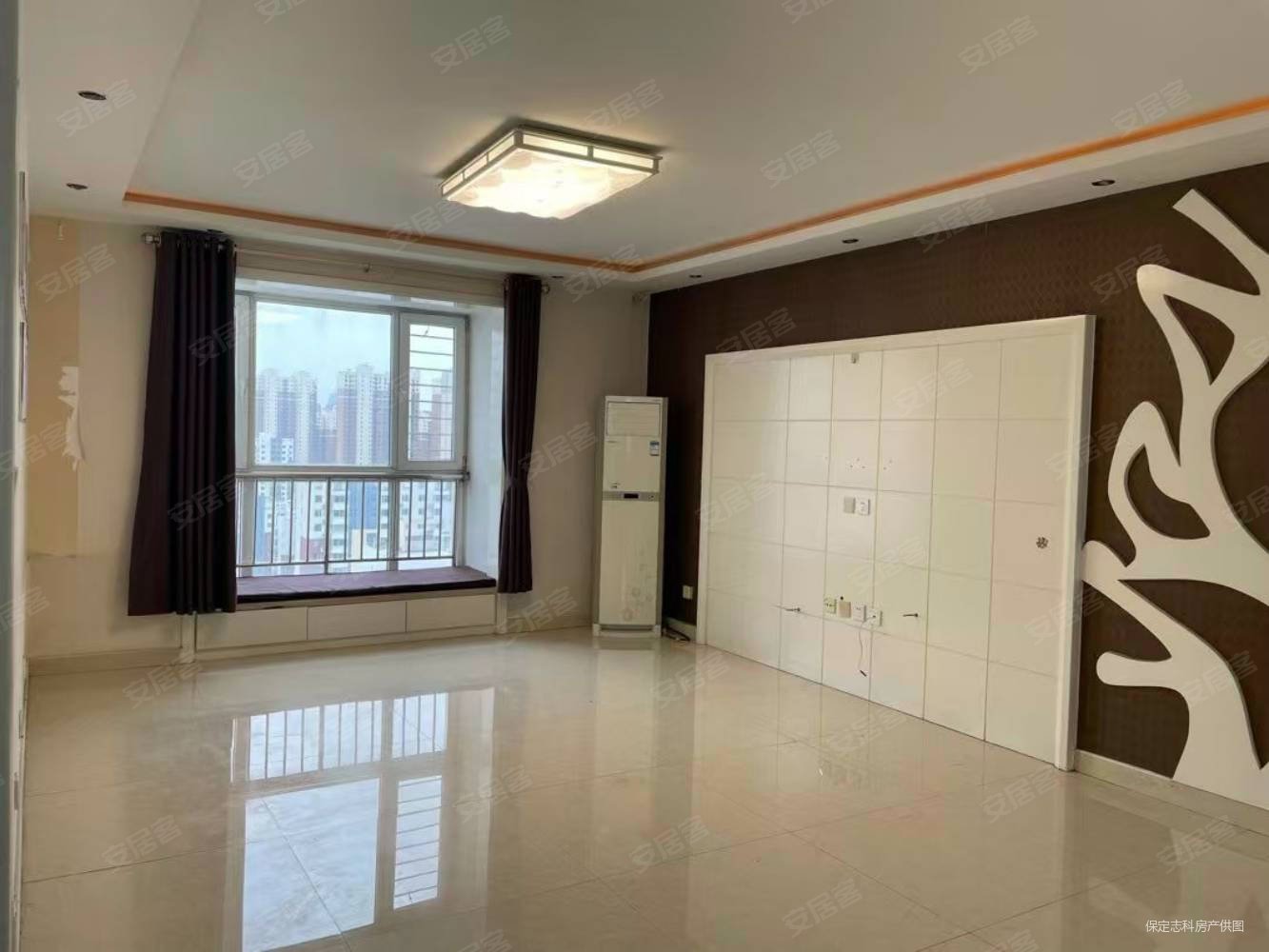 盛和嘉园3室2厅2卫142.53㎡南北100万