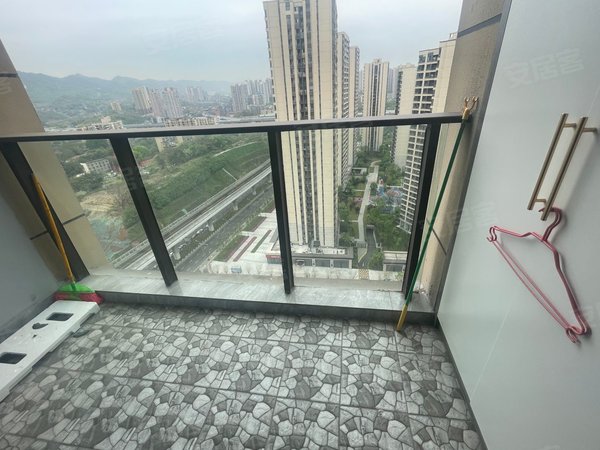 【多图】渝富滨江首岸,石井坡租房,渝富滨江首岸 3室2厅1卫 南北通透