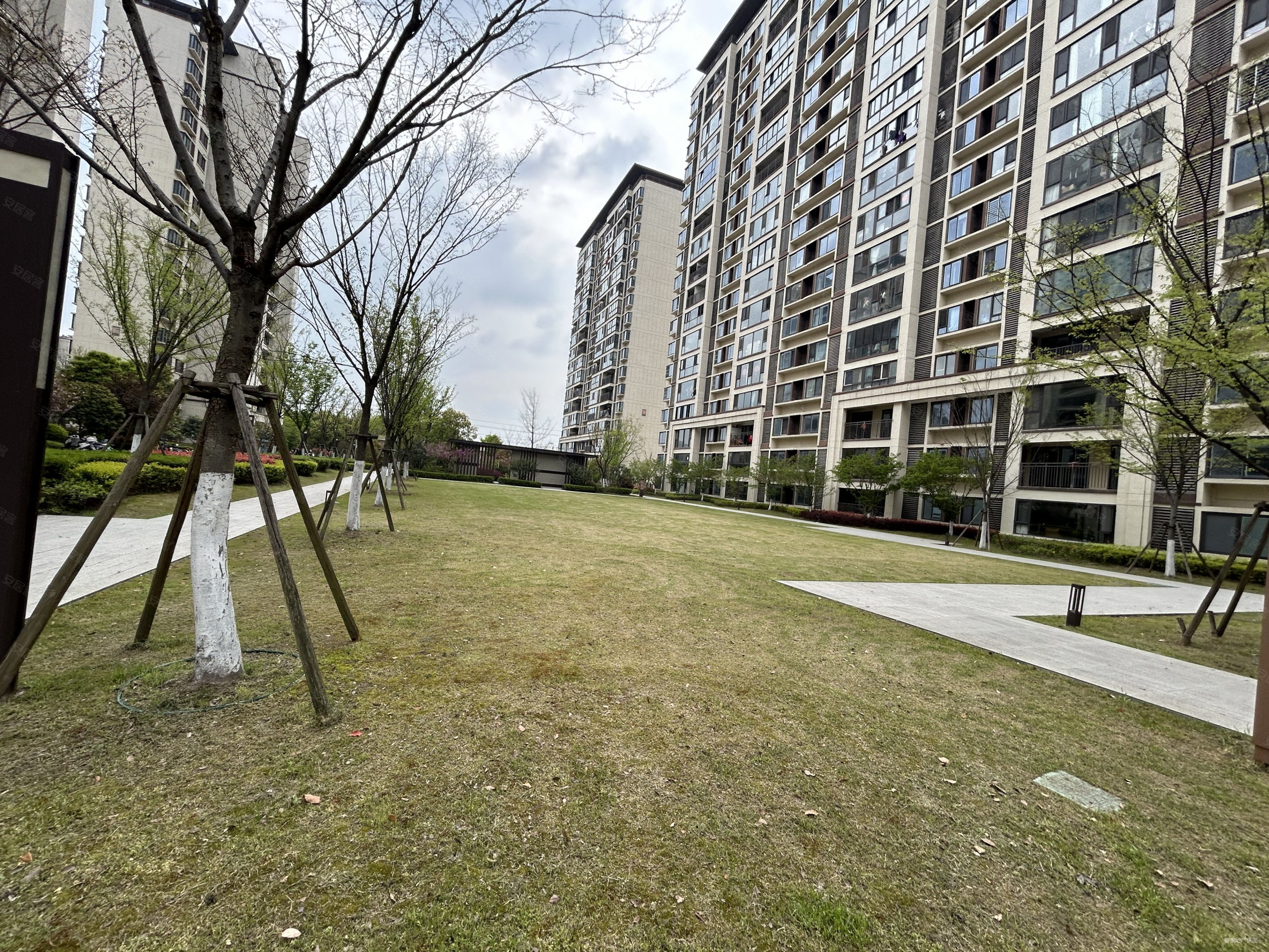 科都新城 融侨悦江南 电梯好楼层 次新小区 南北通透