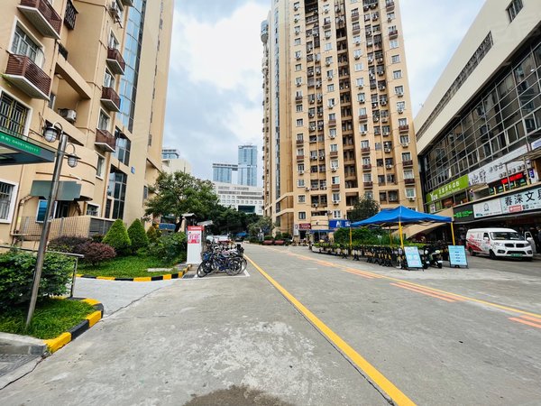 【多图】莲花一村,莲花村租房,莲花一村 深业上城对面 一房一厅出租