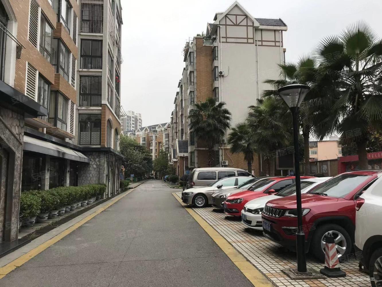 天润格林庄园3室2厅2卫112.37㎡南北76万