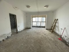 厦门湖里湖边水库片区(真实)毛坯四房。可包租。可住家。可办公。可租五年。随时看房出租房源真实图片