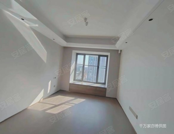 中海京叁號院3室2厅2卫167.76㎡南北1490万