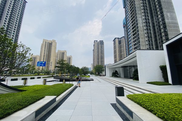 保利和悦湖畔