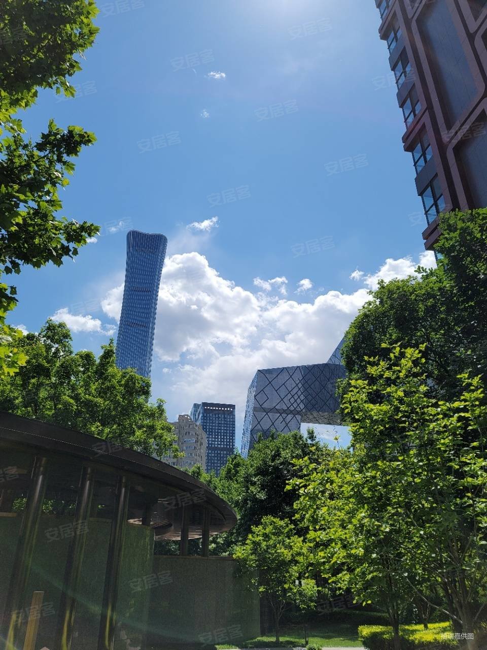 首创禧瑞都1室1厅1卫96.61㎡东1020万