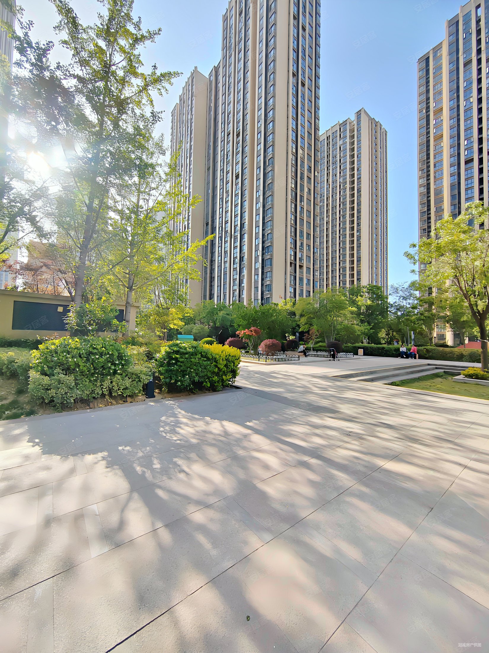 汇泉西悦城1号院3室2厅1卫87.22㎡南北83万