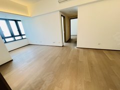 珠海横琴横琴口岸楼下横琴口岸，大三房两卫，东向看澳门风云，全新装修没住过空房出租房源真实图片