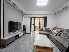 达州大竹大竹城区乐基国际社区旁电梯4房，5台空调，真实在租。出租房源真实图片