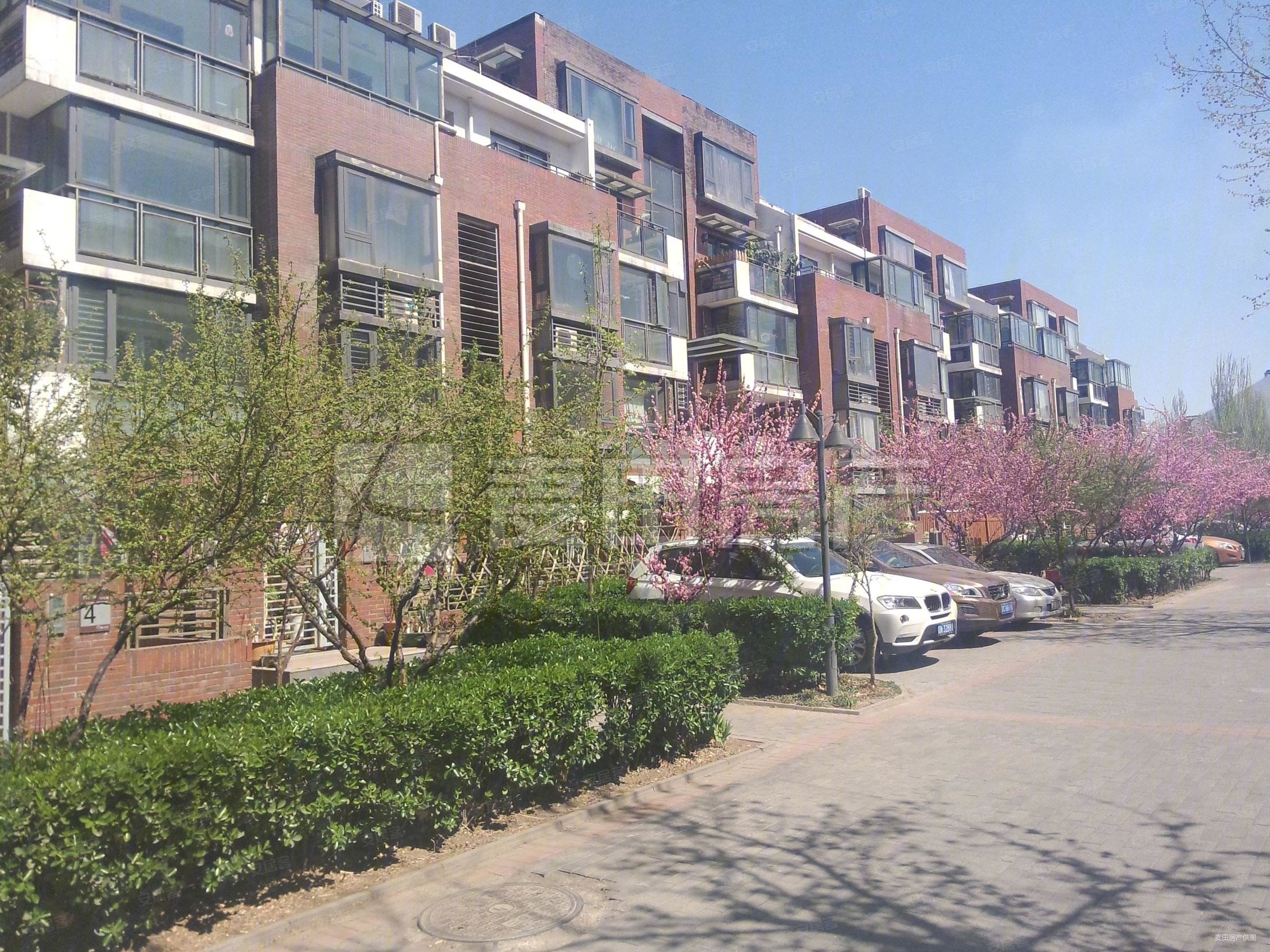 百旺茉莉园(二期)3室2厅2卫114㎡南北1150万