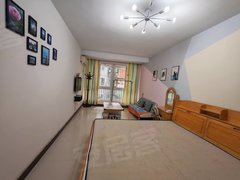 桂林象山中山南路924附近上海路精装修2楼一房出租,距漓江几百米出租房源真实图片