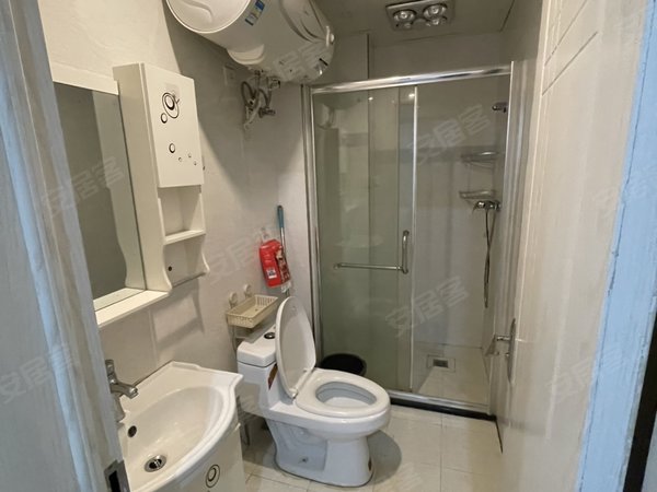 金华东阳东阳江北紫金公寓(东阳)老西站对面 电梯正规小套间 1室1厅1卫 民用峰谷电 包物业出租房源真实图片