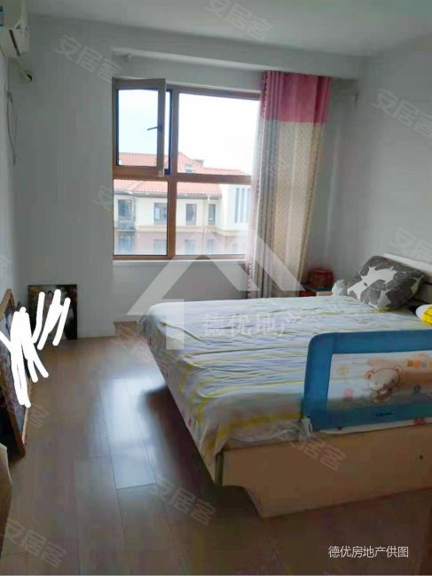 香逸园顶楼带阁楼两层带装修仅售138万看房方便价位