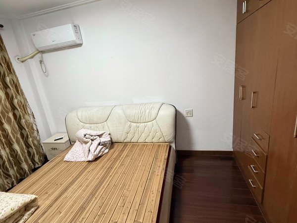 海宁长安镇农发区修川花园长安修川花园精装自住三房出租！拎包入住！出租房源真实图片