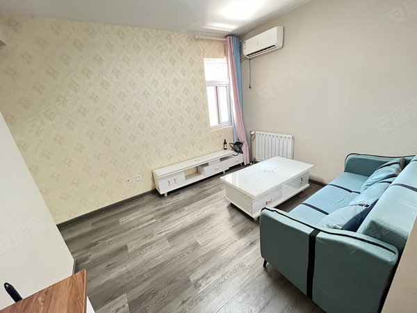 济南天桥成丰桥官扎营新区堤口路官扎营新区,房子精装修,艏次出租