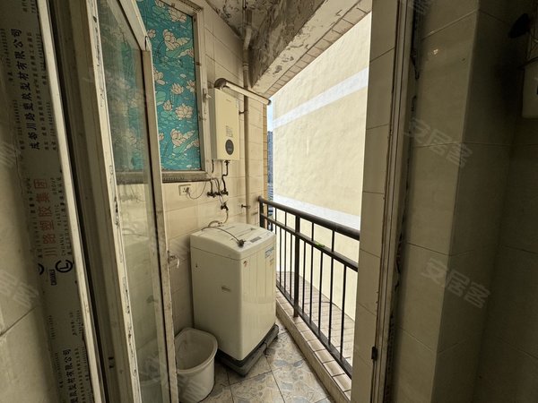 重庆渝中大坪渝开发金银湾小区歇台子轻轨 大坪医院 时代天街 无中介