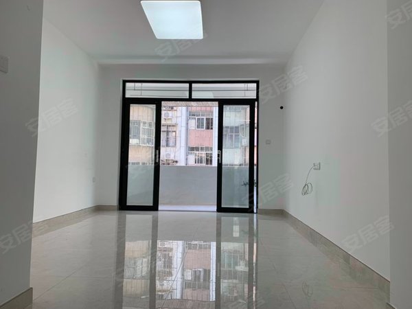 新上宝龙苑两房看湖景景观漂亮,保养好看房方便,保养好,罗湖租房-深圳