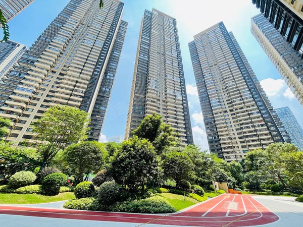 南宁良庆良庆镇万科金域中央3号线地铁口 宜家居旁 青秀区的网红 都来