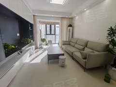 周口川汇东新区建业后海，精装两房出租，奶油风，简约大方。东西齐全，拎包入住出租房源真实图片