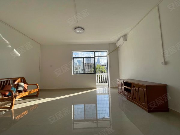 深圳福田华强北华新村华强北华新村稀有精装两房两卫,双阳台,南北通透