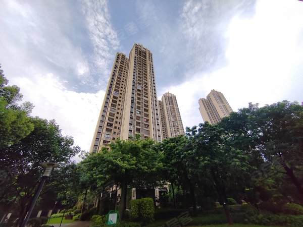 广州黄埔大沙地保利学府里保利学府里 3室2厅1卫 电梯房 配套齐全 精