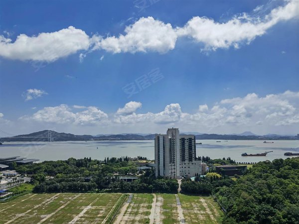 广州南沙南沙港星河山海湾海景房 地铁口三房  定制衣柜 星河山海湾