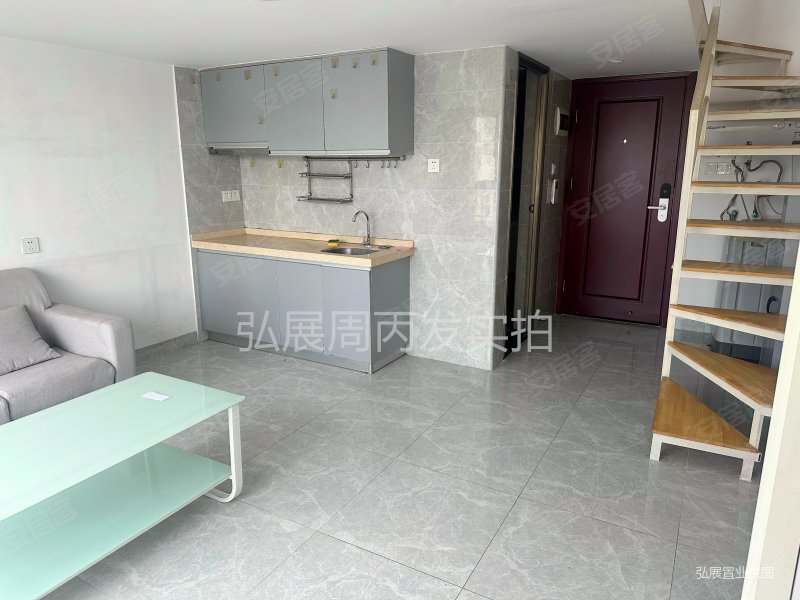 (本人实拍,钥匙在手)业主非常急售,包租或自住,随时看房,致越优城二手