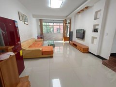 吉安泰和泰和城区街中心三房两厅一卫好楼层精装修拎包入住，带超大阳台！出租房源真实图片