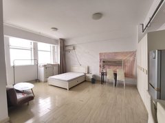 威海经区天冬急租！699！小城故事凯悦国际，65平，一室一厅出租房源真实图片