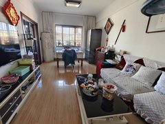 无为城区米芾广场无中附近隆兴装饰城，4楼两室精装修，家里安装了暖气出租房源真实图片